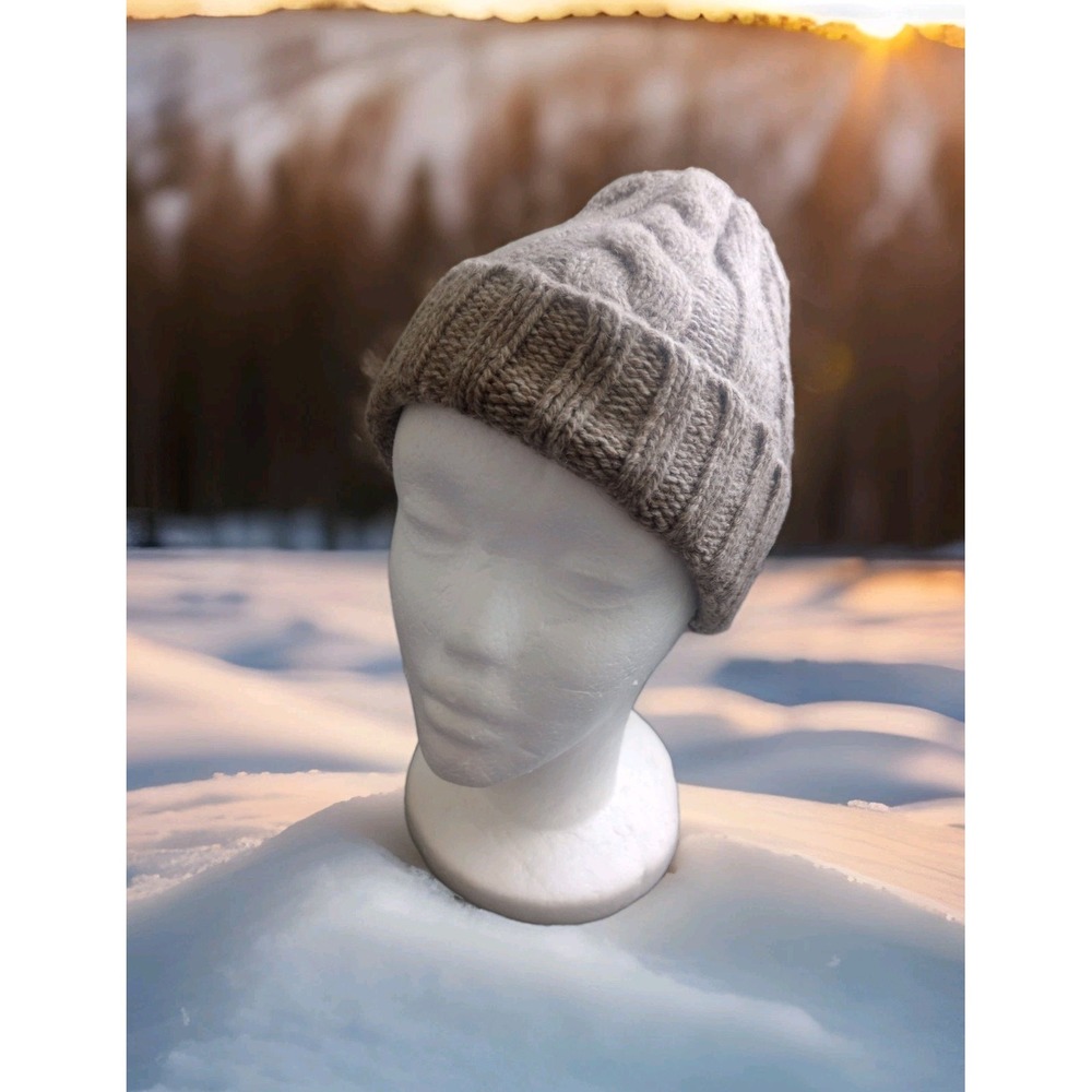 J. CREW Cozy Cable Knit Beanie Oatmeal color Unisex Warm Wool Blend One Size